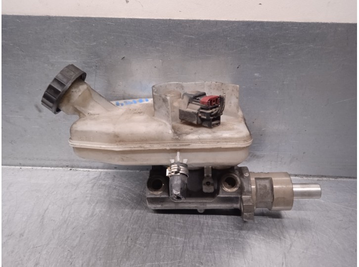 Recambio de bomba freno para ford transit caja cerrada, media (fy) (2000 =>) 2.4 tde referencia OEM IAM L481449 BOSCH