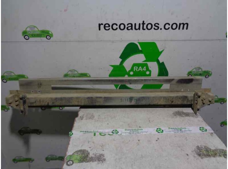 Recambio de refuerzo paragolpes trasero para tata safari 3.0 referencia OEM IAM  DE HIERRO 