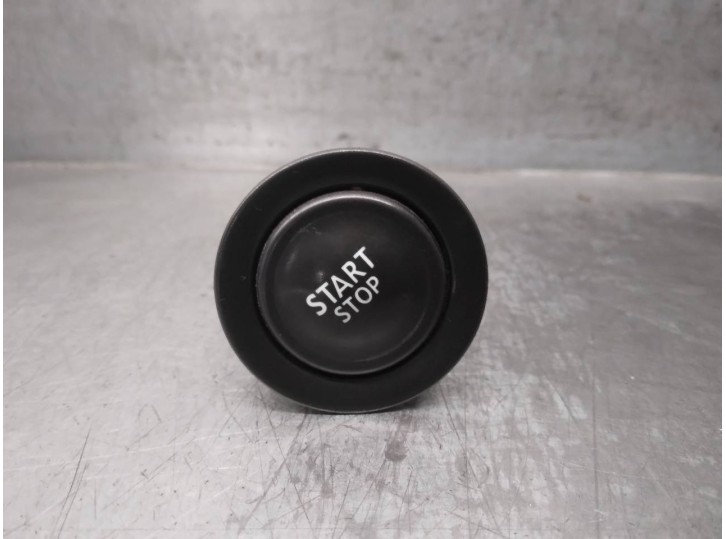 Recambio de mando para renault scenic iii 1.5 dci diesel referencia OEM IAM 1019184 41208X FAURECIA