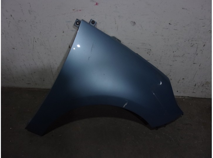 Recambio de aleta delantera derecha para renault scenic iii 1.5 dci diesel referencia OEM IAM 631004270R AZUL 