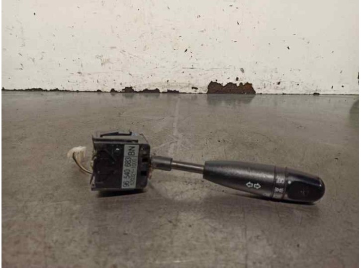 Recambio de mando luces para chevrolet matiz 1.0 cat referencia OEM IAM 96540683 5203211000 