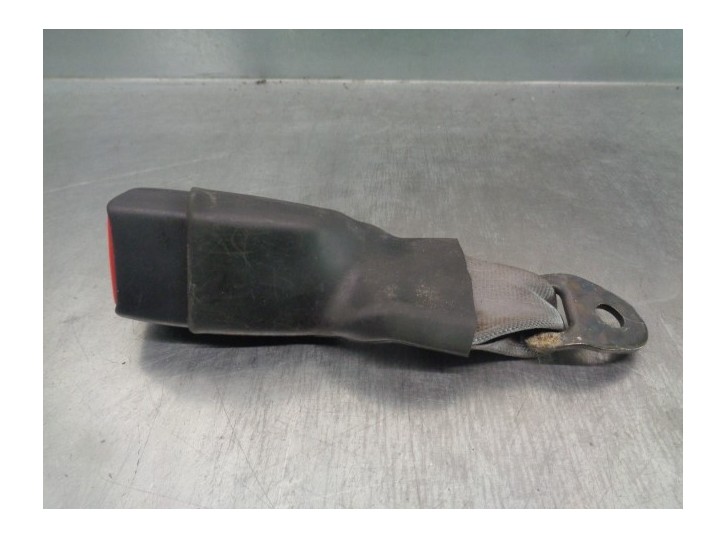 Recambio de enganche cinturon para mitsubishi grandis (na0w) 2.4 inform referencia OEM IAM 1018843  TRAS DER.