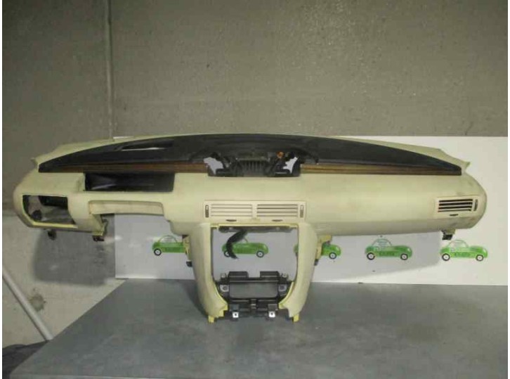 Recambio de salpicadero para citroën c6 exclusive referencia OEM IAM BEIGE Y NEGRO 