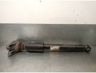 Recambio de amortiguador trasero derecho para bmw 1 (f20) 116 d referencia OEM IAM 33526862172 33526873722 22287526