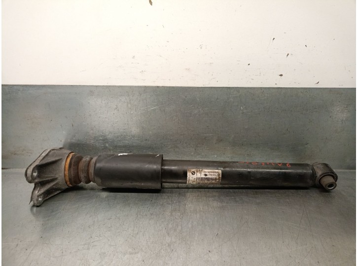 Recambio de amortiguador trasero derecho para bmw 1 (f20) 116 d referencia OEM IAM 33526862172 33526873722 22287526