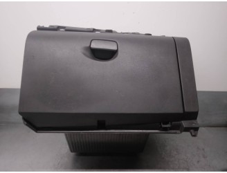 Replacement glove box for Renault Scénic III 1.5 dCi diesel OEM IAM reference 681080004R 
