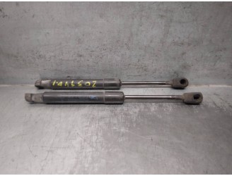 Recambio de amortiguadores capo para renault scenic iii 1.5 dci diesel referencia OEM IAM 654700008R  