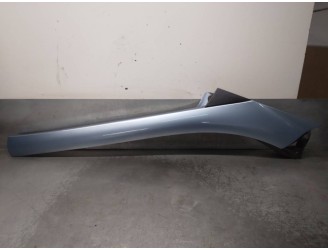 Replacement front moldings for Renault Scenic III 1.5 dCi diesel OEM IAM reference 768350002R 