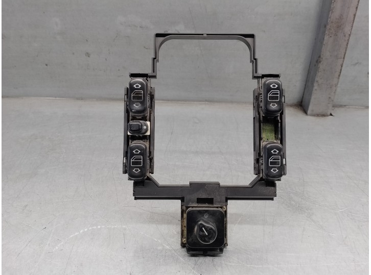 Recambio de mando elevalunas delantero izquierdo para mercedes-benz clase e (w210) berlina diesel 3.0 diesel cat referencia OEM 