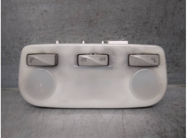 Recambio de luz interior para renault scenic iii 1.5 dci diesel referencia OEM IAM 264300008R  