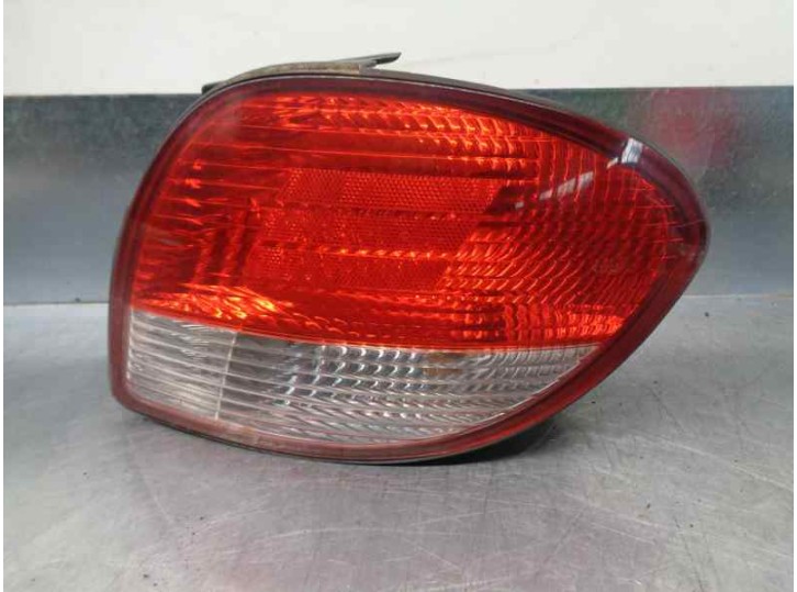 Replacement rear right tail light for Hyundai Coupé (RD) 1.6 16V CAT OEM IAM reference 9240227510 