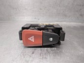 Replacement hazard warning switch for Renault Scenic III 1.5 dci diesel OEM IAM reference 8200214895 