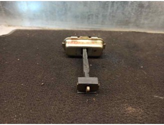 Recambio de retenedor puerta para ssangyong rodius 2.7 turbodiesel cat referencia OEM IAM   