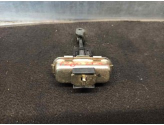 Recambio de retenedor puerta para ssangyong rodius 2.7 turbodiesel cat referencia OEM IAM   