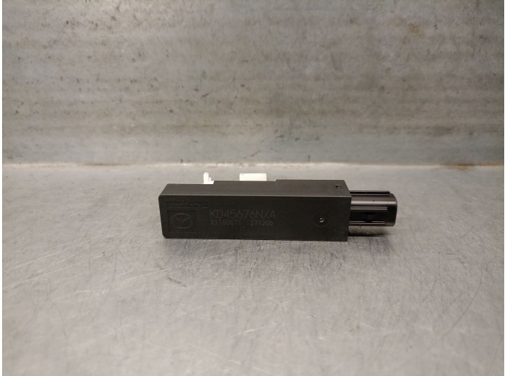 Recambio de antena para mazda mx-5 iv (nd__) 2.0 (nd2e) referencia OEM IAM KD45676NXA X1T60671