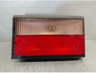 Recambio de piloto trasero derecho para citroën xantia berlina 1.6 sx referencia OEM IAM 95668018 DE PORTON 5 PUERTAS