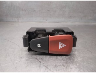 Recambio de warning para renault megane iii berlina 5 p 1.5 dci diesel cat referencia OEM IAM 8200214895 8200483813 