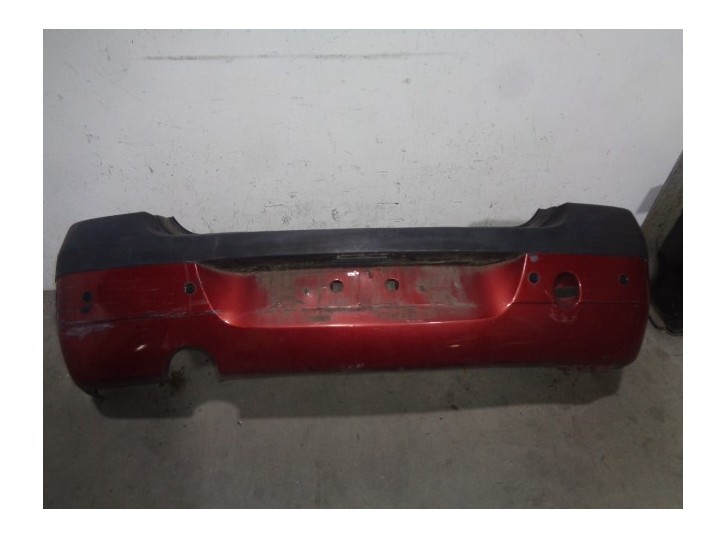 Recambio de paragolpes trasero para dacia logan 1.6 cat referencia OEM IAM 6001546776 GRANATE 4 PUERTAS