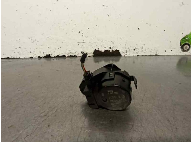 Recambio de motor calefaccion para bmw serie 5 berlina (e60) 520d referencia OEM IAM 6942992 08690 BEHR