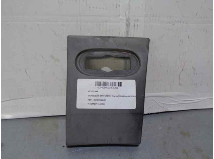 Recambio de moldura para mercedes-benz sprinter ii caja cerrada cdi cat referencia OEM IAM A9066903062  
