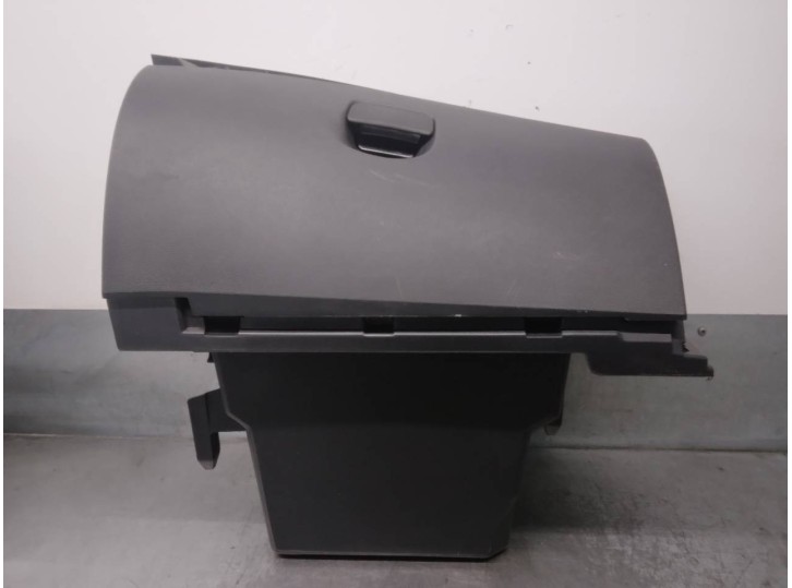 Recambio de guantera para renault megane iii berlina 5 p 1.5 dci diesel cat referencia OEM IAM 681080008R 