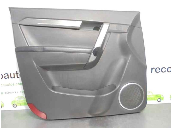 Recambio de guarnecido puerta delantera izquierda para chevrolet captiva 2.0 diesel cat referencia OEM IAM 96476469  