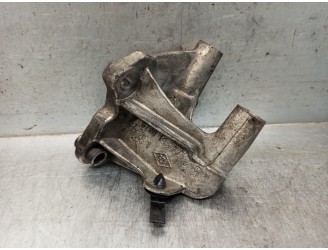 Recambio de soporte bomba inyeccion para renault megane ii berlina 5p 1.9 dci diesel referencia OEM IAM 8200193773  