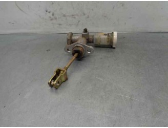 Recambio de bomba embrague para mitsubishi l 200 (k6/7) 2.5 td cat referencia OEM IAM MR491998  