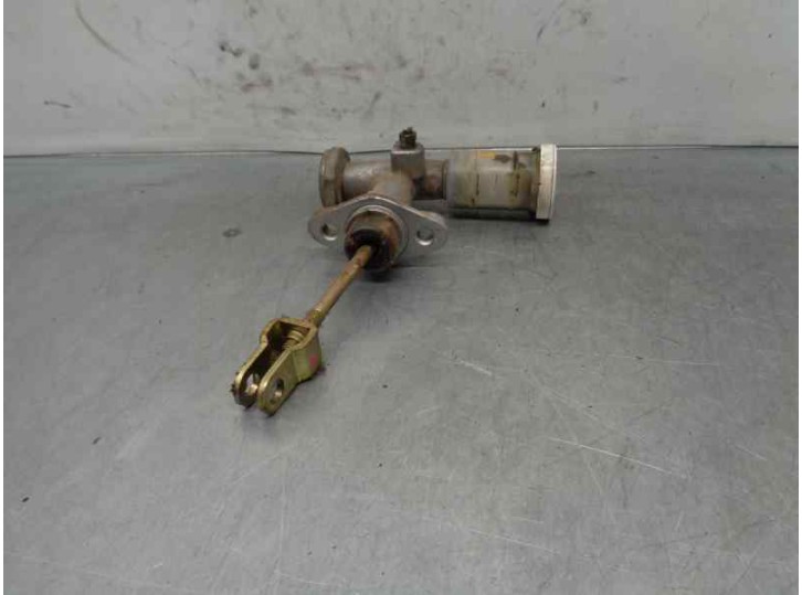 Recambio de bomba embrague para mitsubishi l 200 (k6/7) 2.5 td cat referencia OEM IAM MR491998  