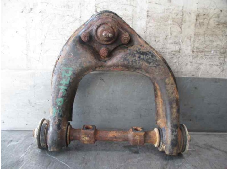 Recambio de brazo suspension superior delantero izquierdo para mitsubishi l 200 (k6/7) 2.5 td cat referencia OEM IAM MB860829 