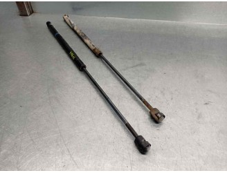 Replacement trunk / tailgate struts for Ford Fiesta Saloon (DX) Ambiente OEM IAM reference 96FBB406A10BA 
