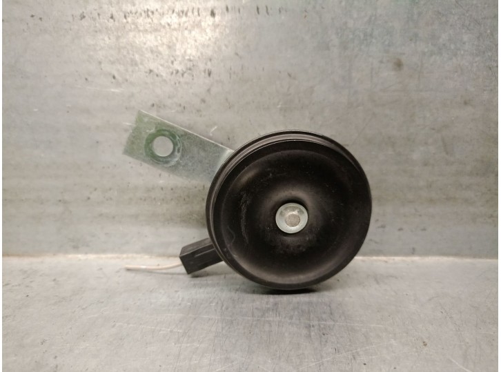 Replacement horn for Mazda MX-5 IV (ND__) 2.0 (ND2E) OEM IAM reference N24366780B N24366780B 