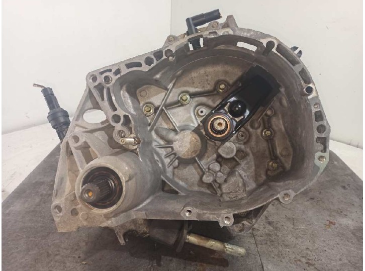 Recambio de caja cambios para renault clio ii fase i (b/cbo) 1.4 referencia OEM IAM JB1966 S020968 