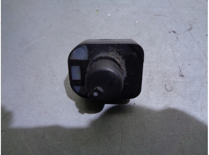 Recambio de mando retrovisor para audi a4 avant (8e5) 2.5 v6 24v tdi referencia OEM IAM 8E0959565 