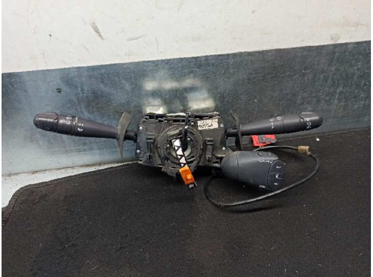 Recambio de mando luces para renault clio ii fase i (b/cbo) 1.4 referencia OEM IAM 7700432856 LUCAS