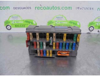 Recambio de caja reles / fusibles para citroën xsara berlina 1.9 diesel referencia OEM IAM 9568591180 