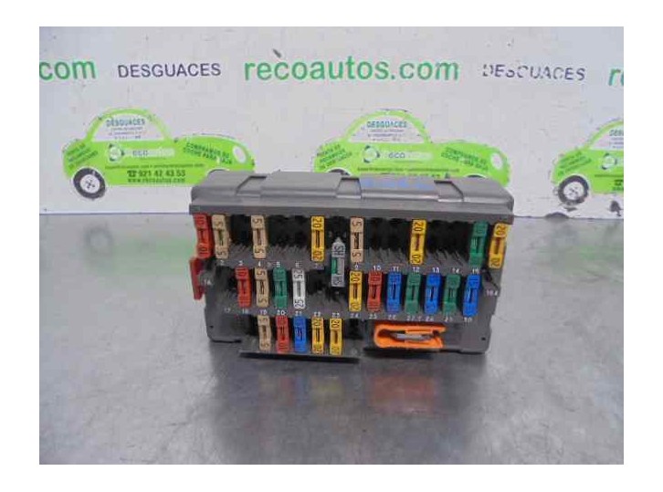 Recambio de caja reles / fusibles para citroën xsara berlina 1.9 diesel referencia OEM IAM 9568591180 