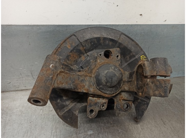 Recambio de mangueta trasera derecha para mg serie 800 (rs) 2.0 16v cat referencia OEM IAM 20T4H  