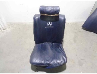 Recambio de asiento delantero izquierdo para mercedes-benz clase e (w114/w115) berlina 240 d referencia OEM IAM PIEL AZUL 4 PUE