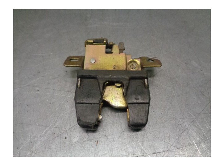 Recambio de cerradura maletero / porton para volkswagen vento (1h2) cl referencia OEM IAM 357827503B 2 PINES 4 PUERTAS