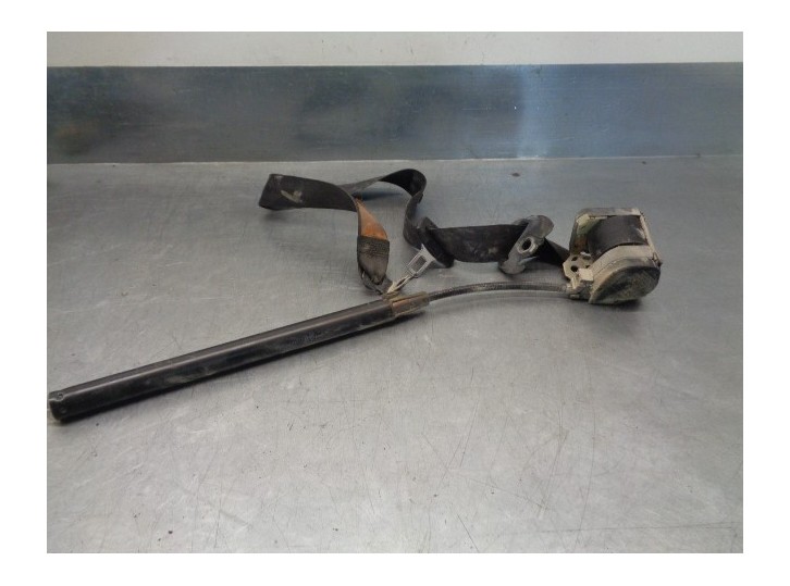 Replacement front left seatbelt for Volkswagen Vento (1H2) CL OEM IAM reference 1H4857705A 4 DOORS