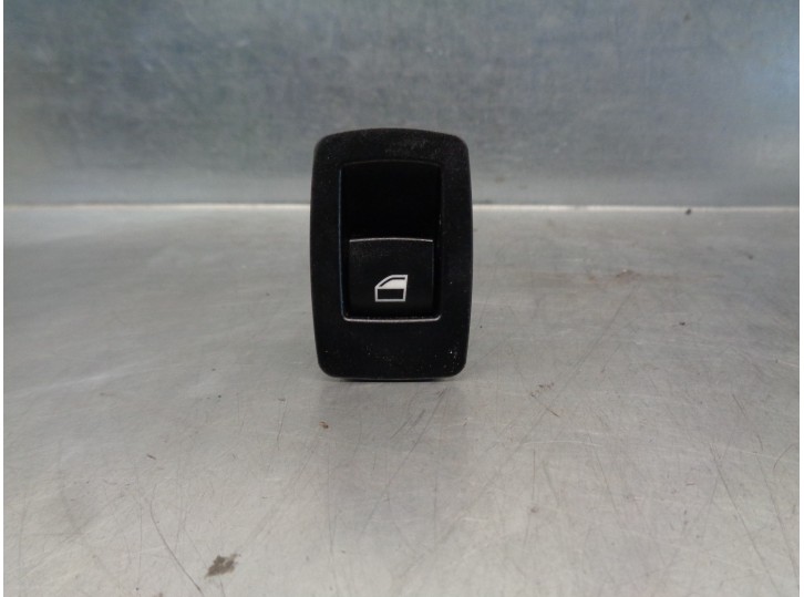 Recambio de mando elevalunas trasero derecho para bmw serie 3 lim. (f30) 2.0 turbodiesel referencia OEM IAM 9208106 