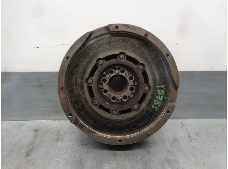 Recambio de volante motor para toyota auris 2.0 d-4d cat referencia OEM IAM 134500R010 