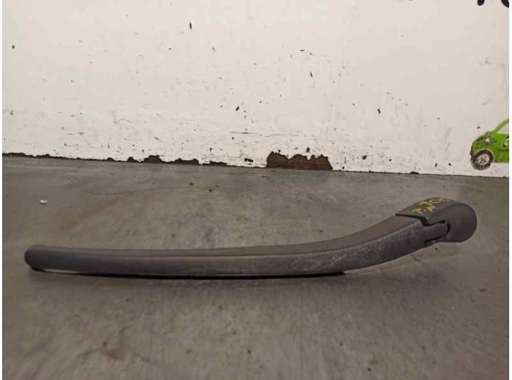 Recambio de brazo limpia trasero para bmw serie 3 touring (e46) 320d edition advance referencia OEM IAM 61628220830 