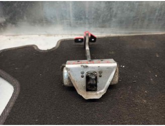 Recambio de retenedor puerta para ford transit caja cerrada ´06 2.4 tdci cat referencia OEM IAM YC15V44100AH  