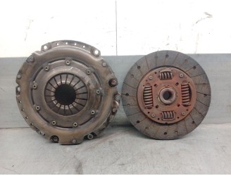 Recambio de kit embrague para ssangyong musso (fj) 2.3 d referencia OEM IAM 3020005000 3020005000 VALEO