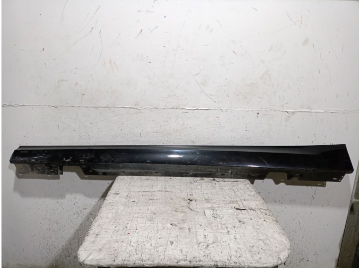 Recambio de faldon lateral para bmw 3 (e90) 320 d referencia OEM IAM 51777202653 51777202653 