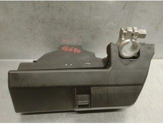 Recambio de caja reles / fusibles para seat ibiza (6j5) 1.4 16v tsi referencia OEM IAM 4F0915459 4F0915459 