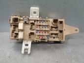 Recambio de caja reles / fusibles para lexus gs300 (jzs160) 3.0 24v cat referencia OEM IAM 8273330011  