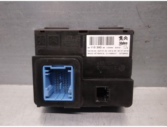 Replacement electronic module for Citroën C3 III (SX) 1.2 VTi 82 OEM IAM reference 9811039380 E1142803F VALEO